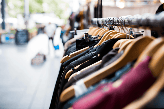 Neun Vorteile von Second-Hand-Kleidung - NIKIN EU